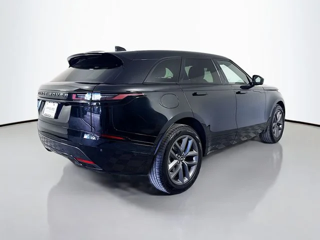 Certified Used 2026 Black Land Rover Dynamic SE image 5