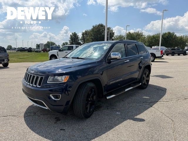 Used 2015 True Blue Pearlcoat Jeep Limited image 5