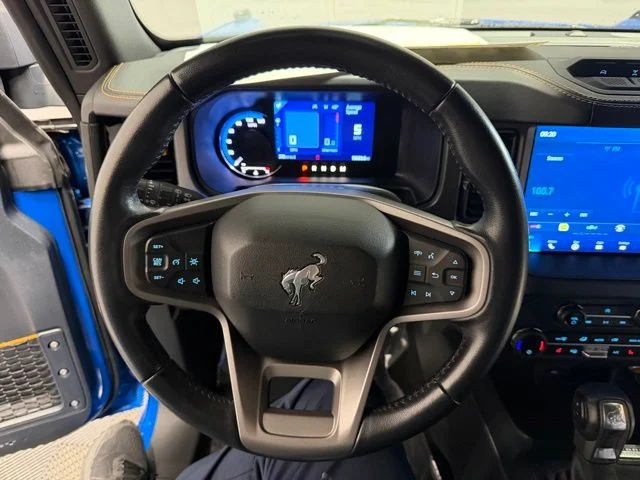 Used 2024 Blue Ford Badlands image 31