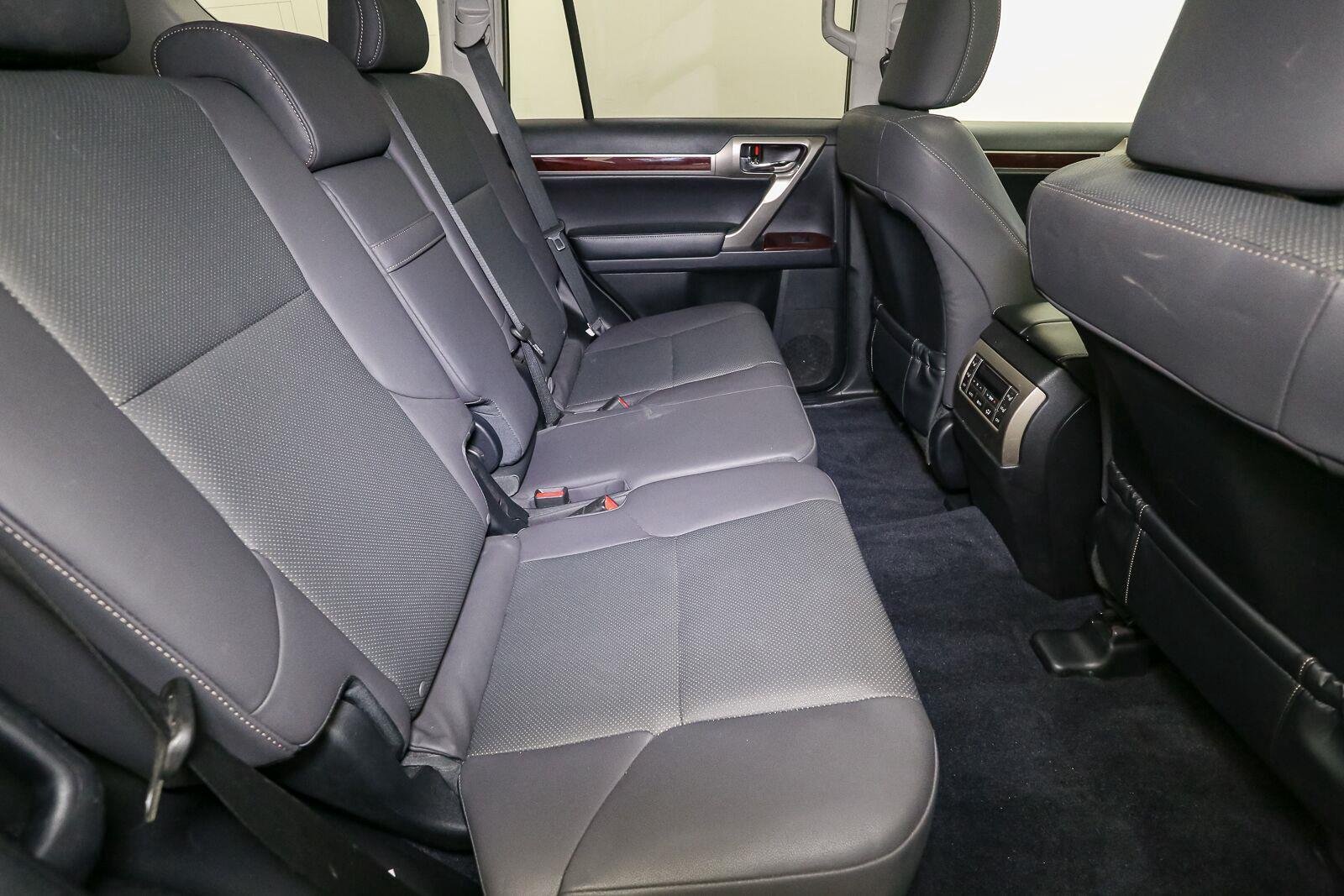 Used 2019 Black Onyx Lexus GX 460 Premium image 20