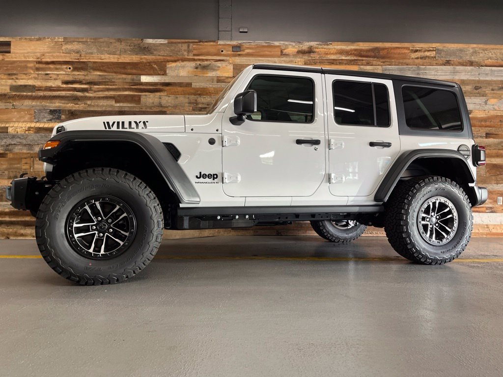 New 2027 Bright White Clearcoat Jeep Willys 392 image 19