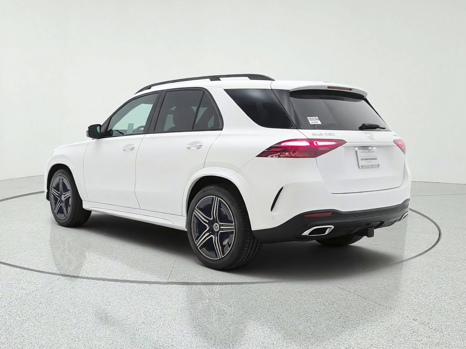 New 2026 MANUFAKTUR Moonlight White Magno Mercedes-Benz GLE 450 4MATIC® SUV image 28