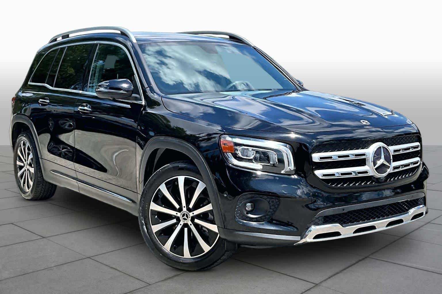 Used 2023 Night Black Mercedes-Benz GLB 250 image 3