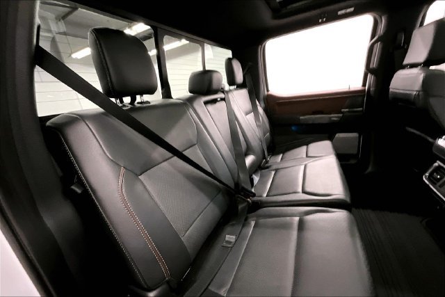 Used 2022 Oxford White Ford Lariat image 26
