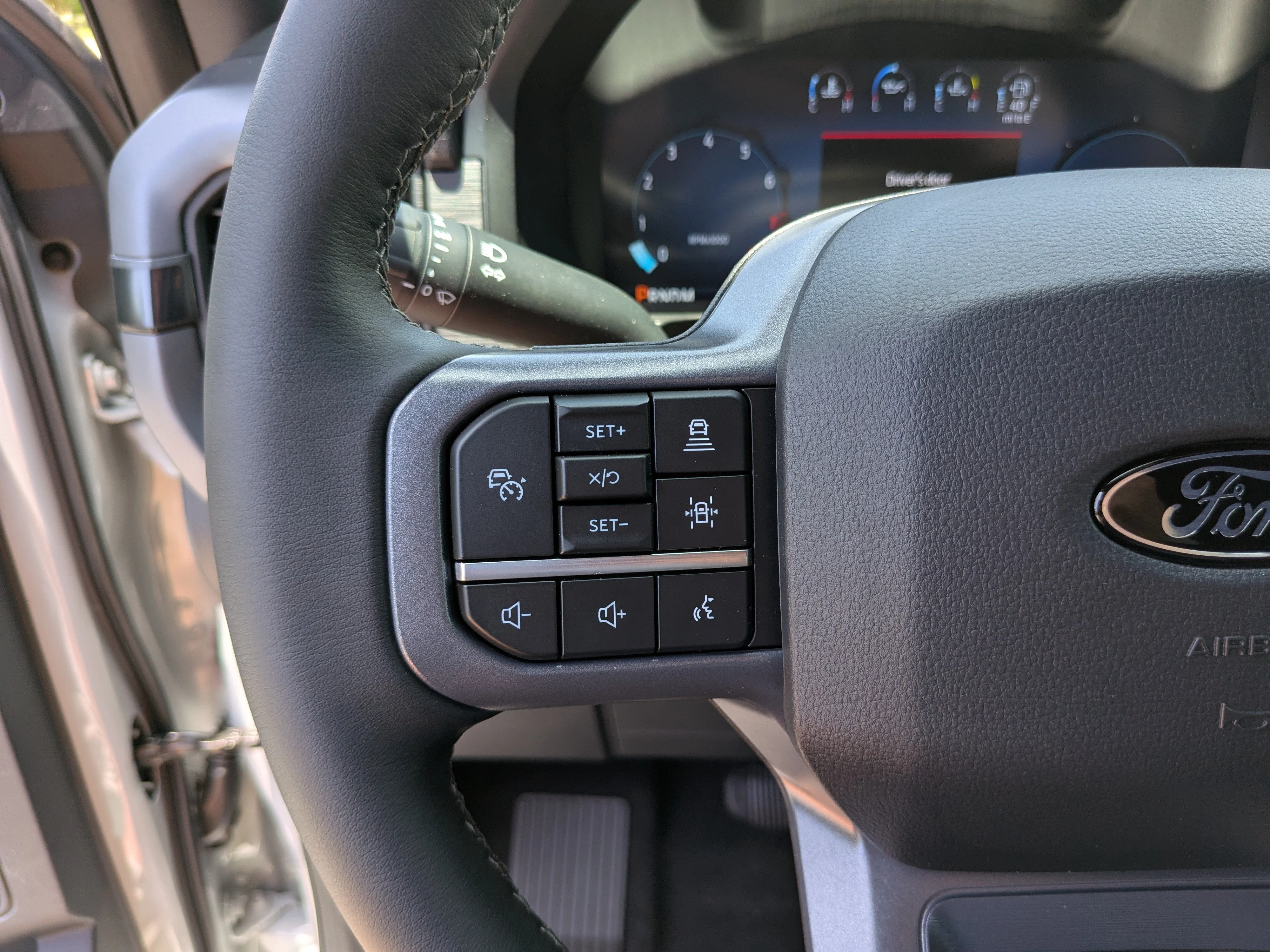 New 2026 Avalanche Ford XLT image 28