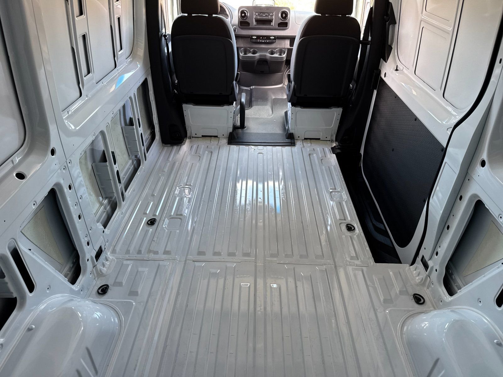 New 2026 Arctic White Mercedes-Benz  image 17