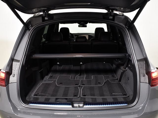 New 2026 MANUFAKTUR Silicon Grey Mercedes-Benz GLS 63 AMG® image 106