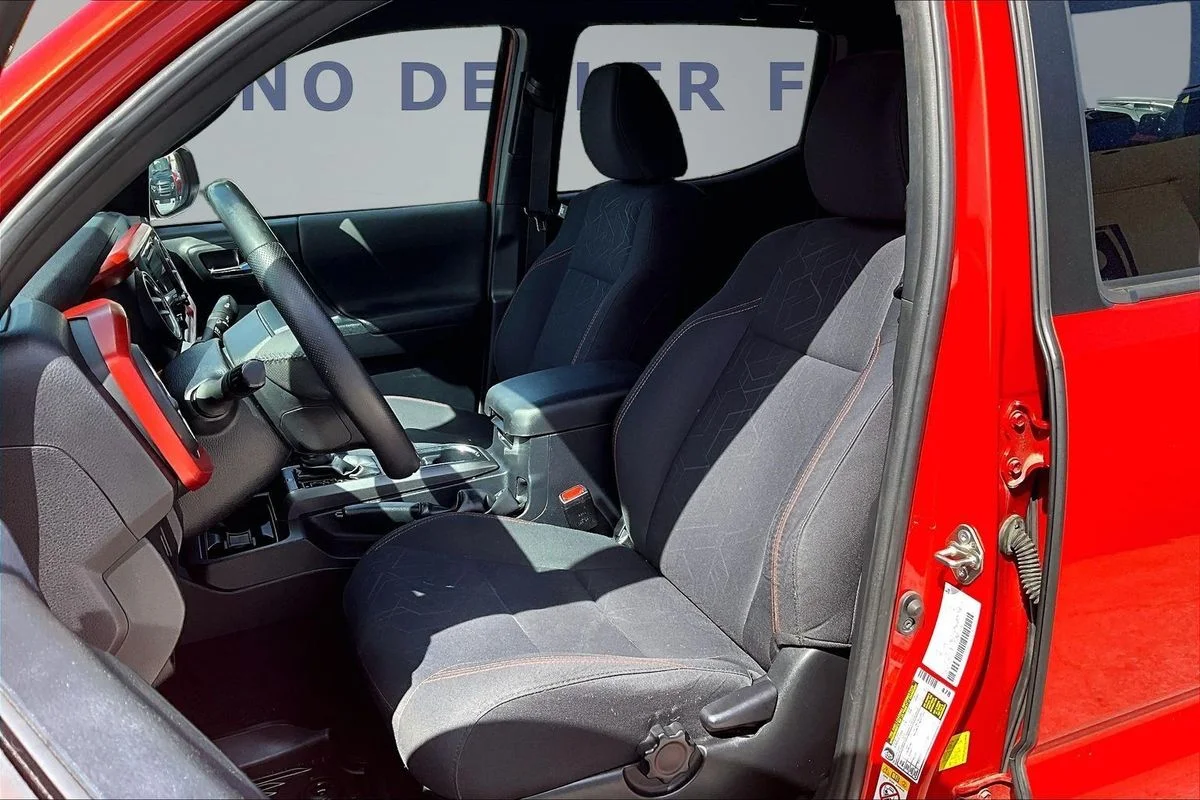 Used 2018  Toyota TRD Sport image 22