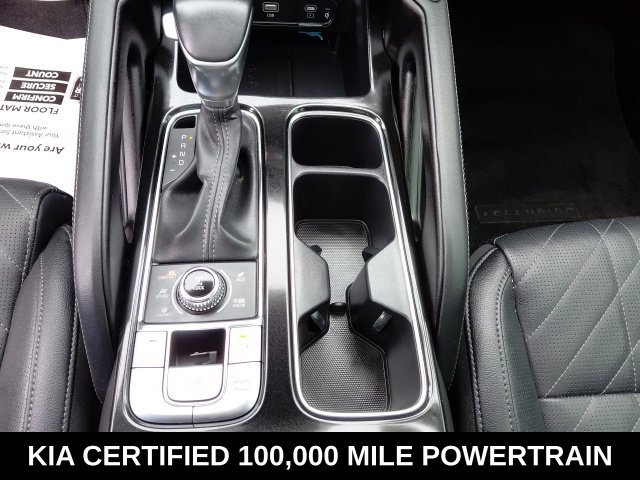 Used 2025 Black Kia SX X-Line image 14