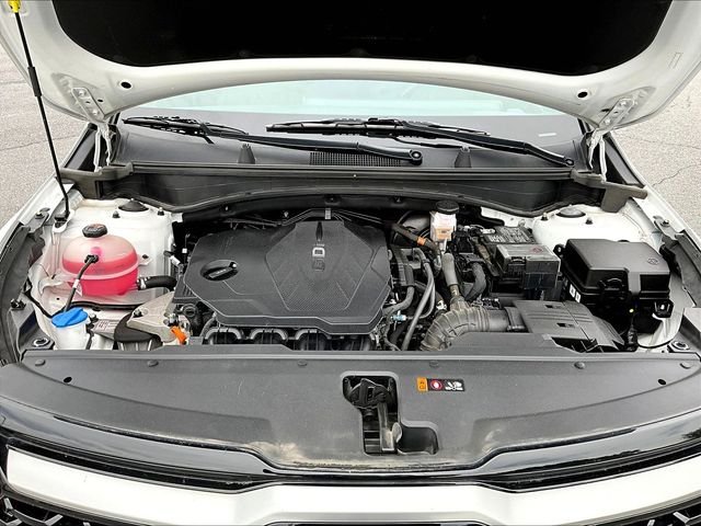 Certified Used 2024 White Kia X-Pro Prestige image 37