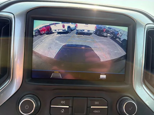 Used 2021 BLACK Chevrolet RST image 23