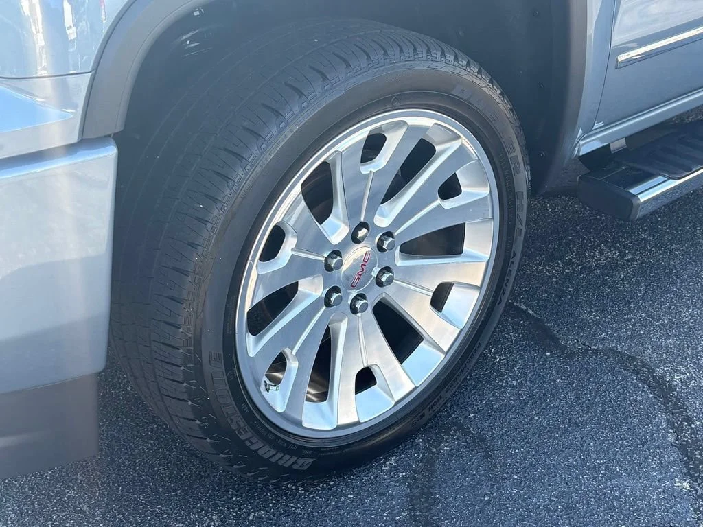 Used 2016 LIGHT STEEL GRAY METALLIC GMC Denali image 11