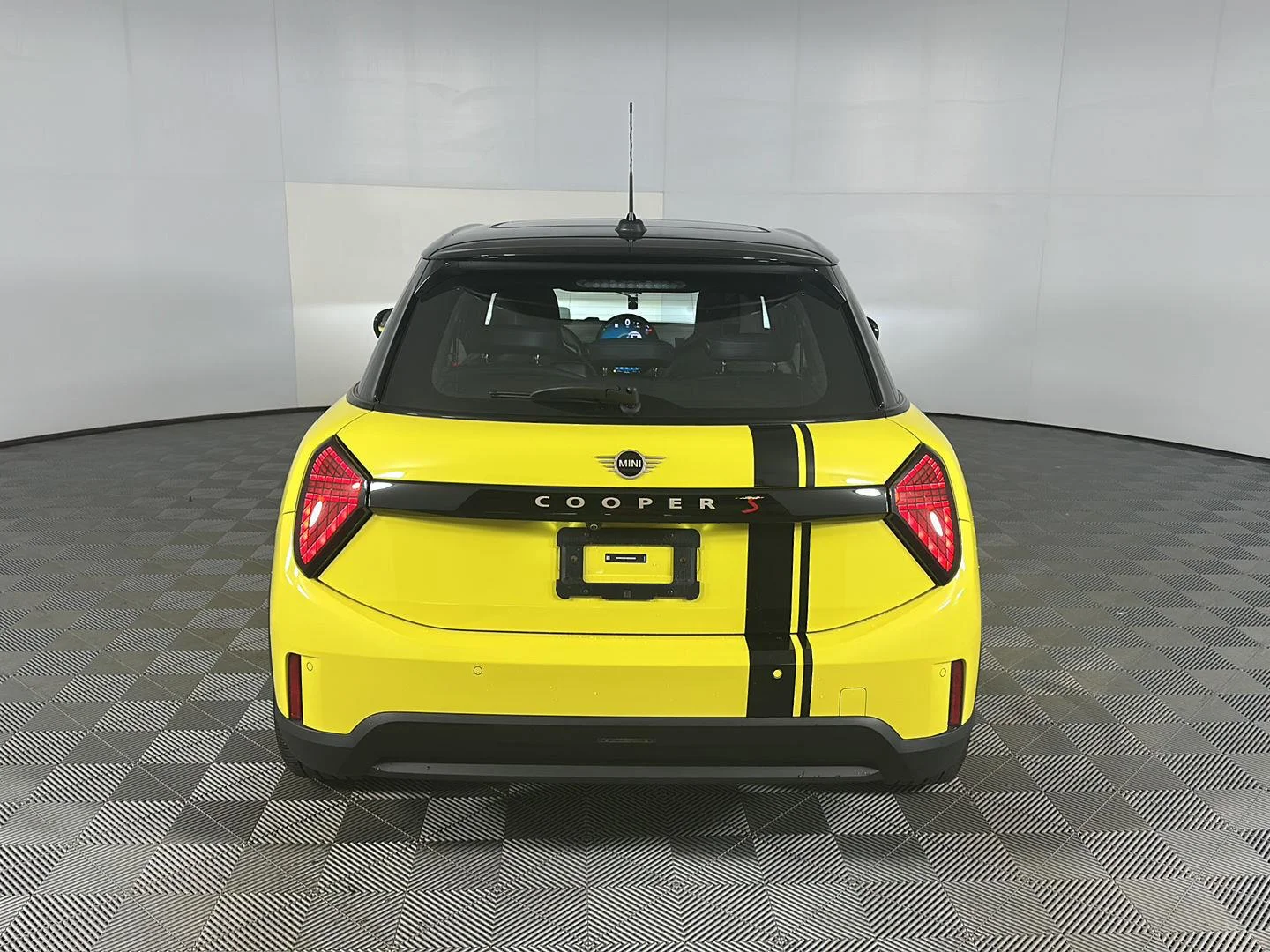 Used 2025 Sunny Side Yellow MINI Cooper S image 28