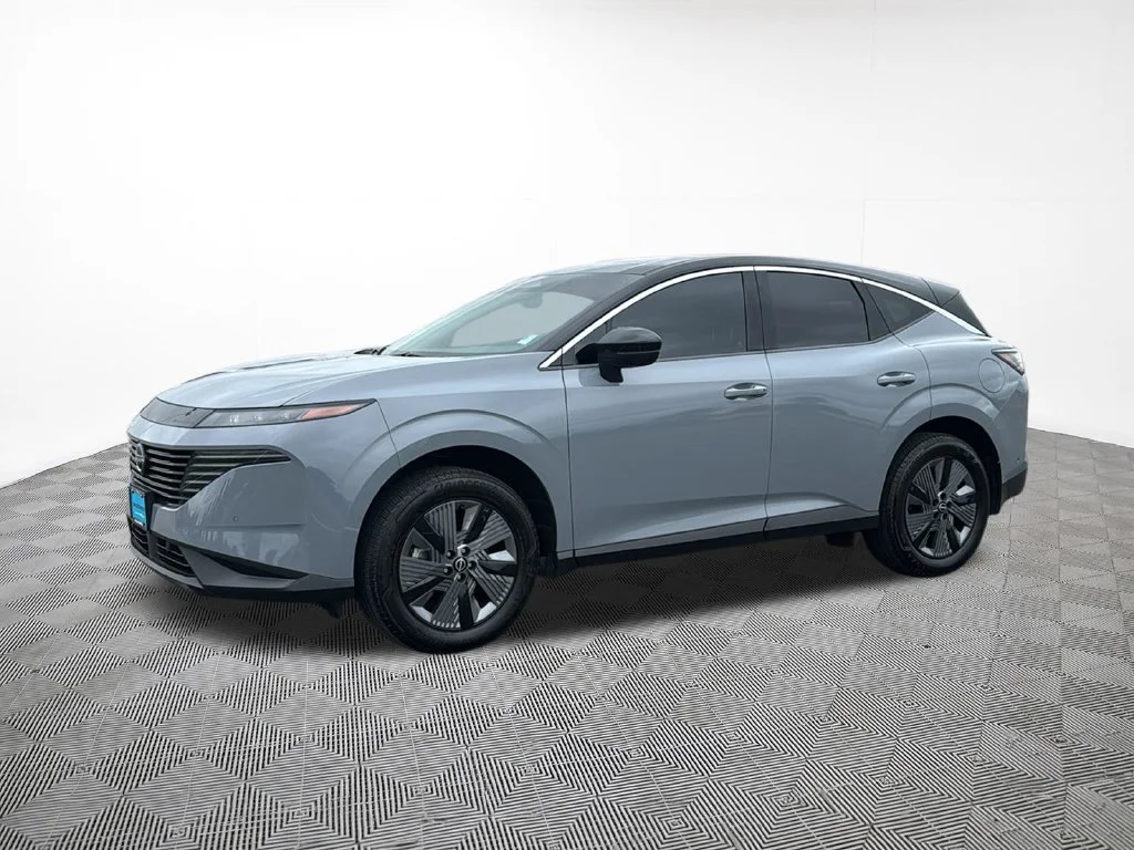 Used 2025 Gray Nissan SL image 2