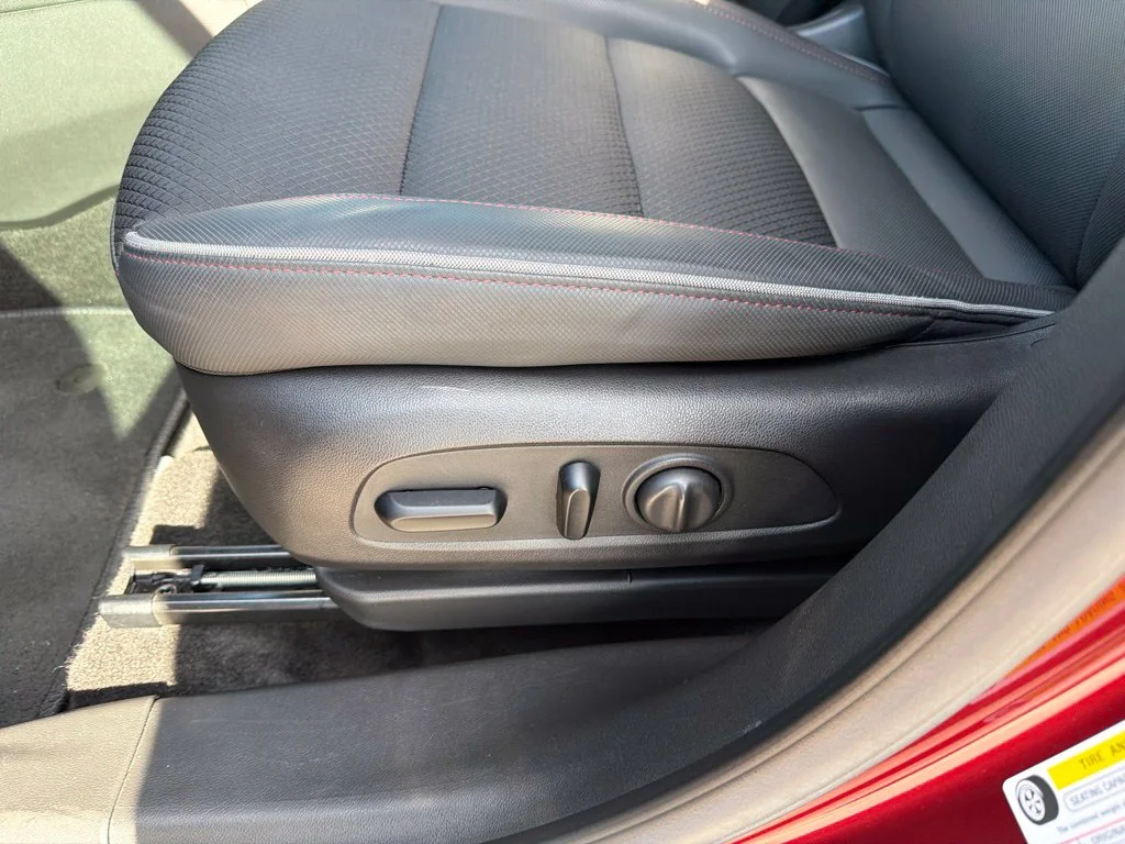 Used 2023 Crimson Chevrolet RS image 28