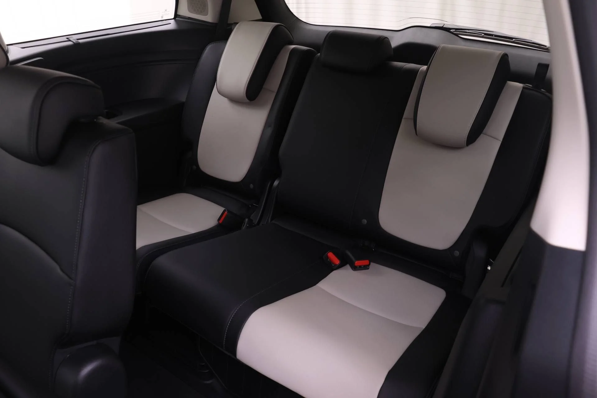 2026 Honda Odyssey Elite - Photo 11
