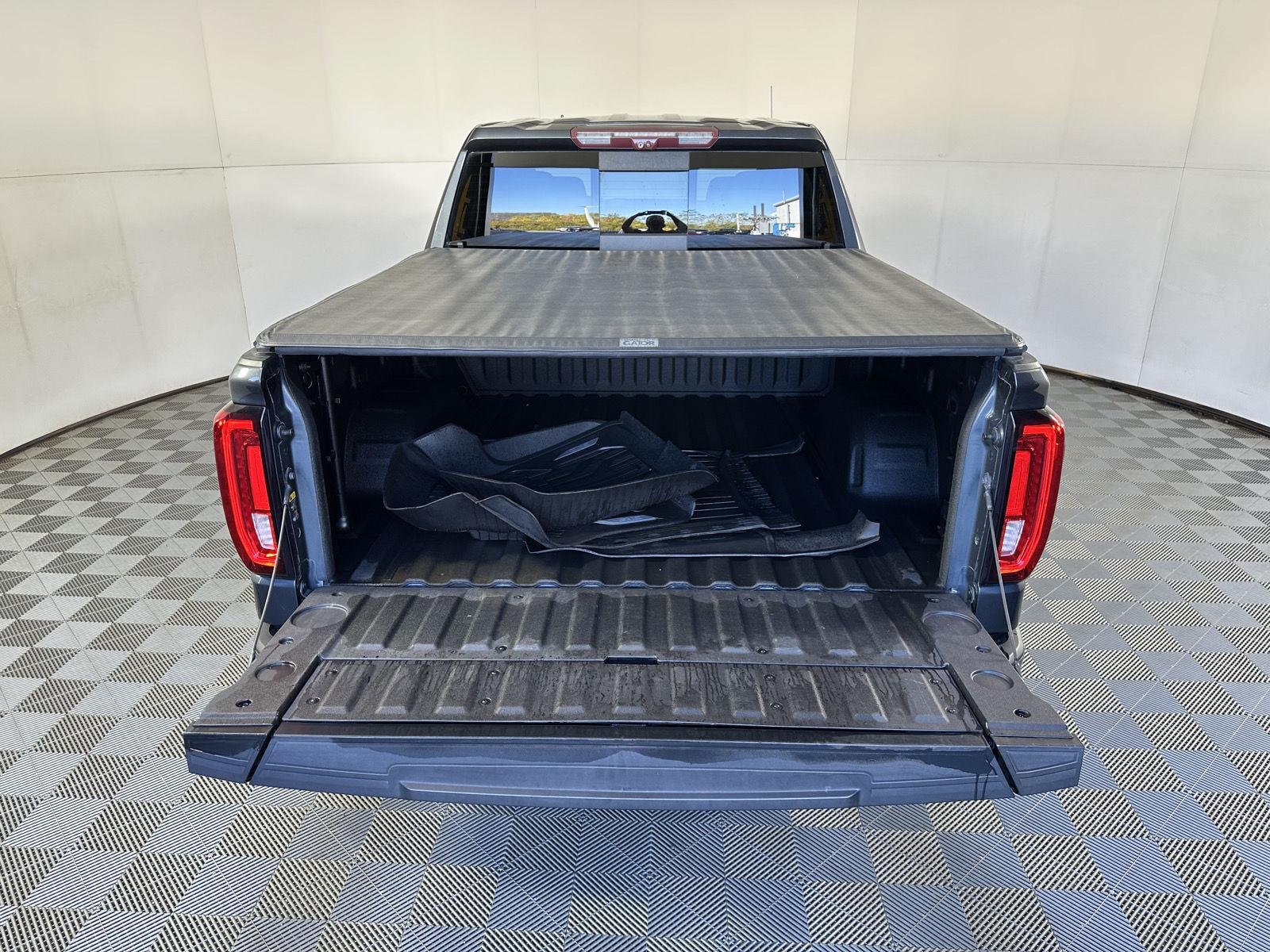Used 2020 Dark Sky Metallic GMC Denali image 29