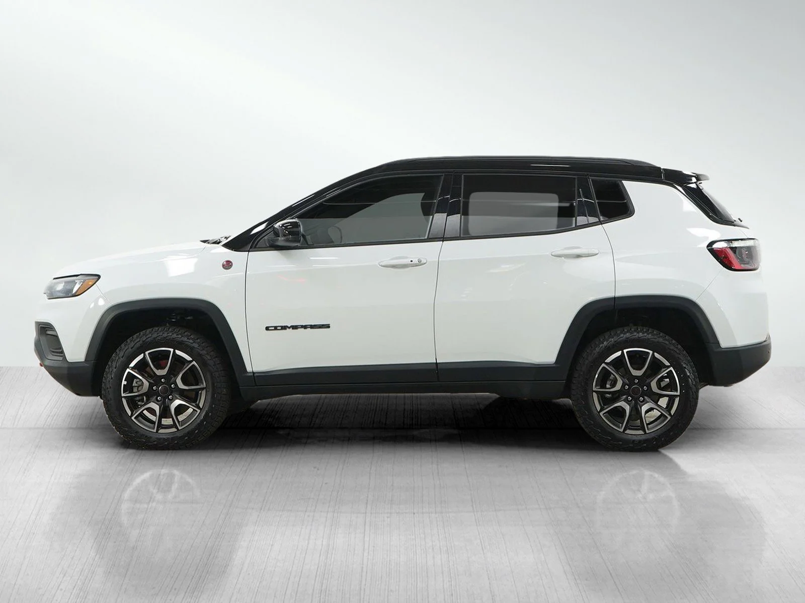 Used 2025 Jeep Compass Trailhawk with VIN 3C4NJDDN3ST584125 for sale in Wayzata, Minnesota