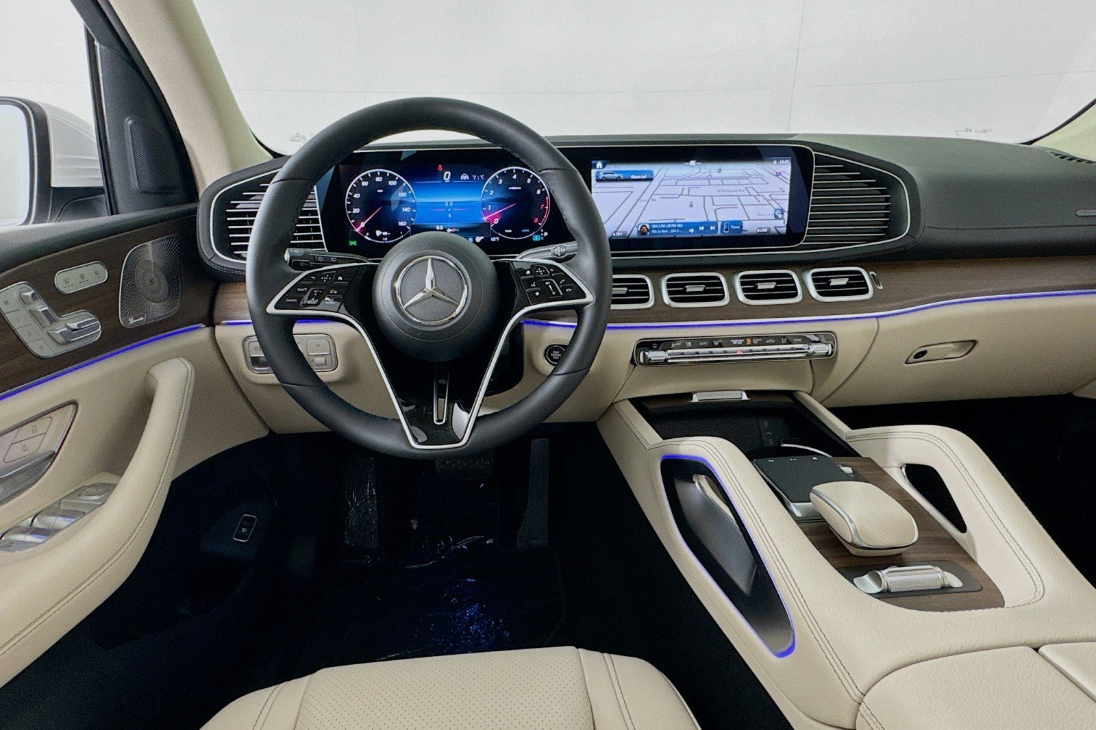 New 2026 Polar White Mercedes-Benz GLS 450 4MATIC® SUV image 4