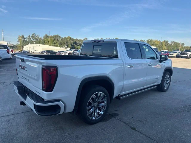Used 2023 White GMC Denali image 5