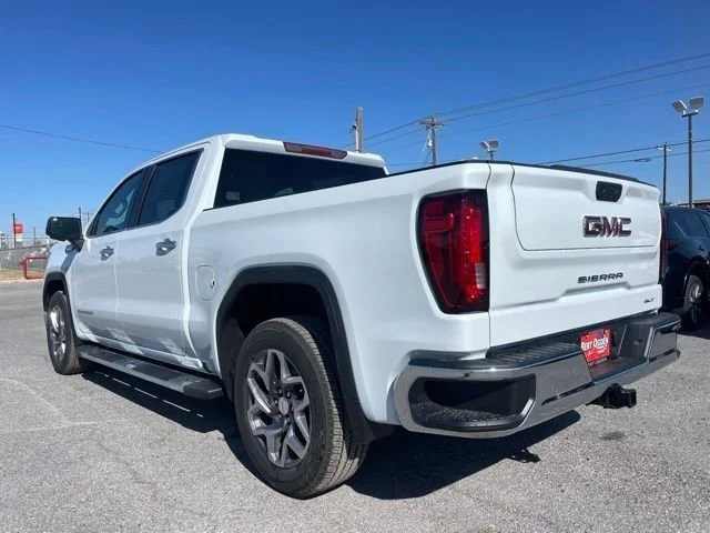 2026 GMC Sierra 1500 SLT - Photo 8
