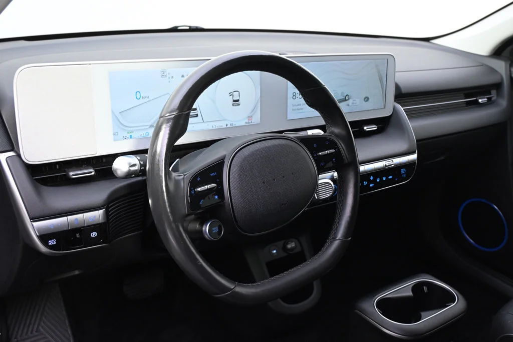 Used 2023 Grey Hyundai SEL image 11