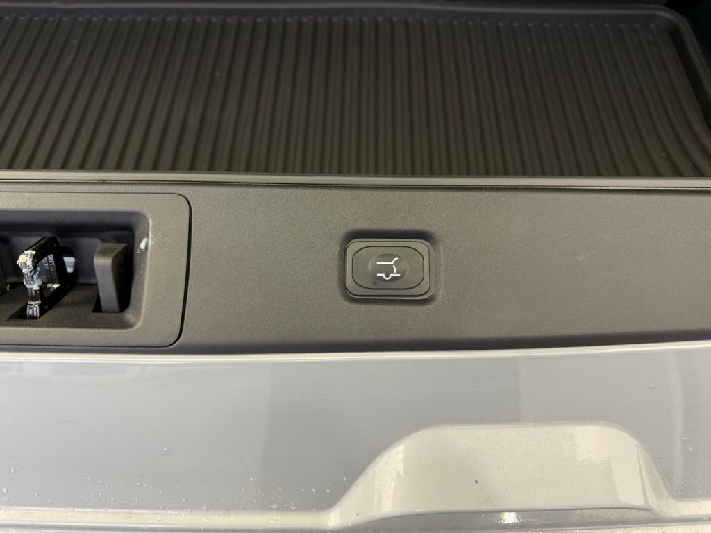 New 2025 Space Silver Metallic Ford Active image 72