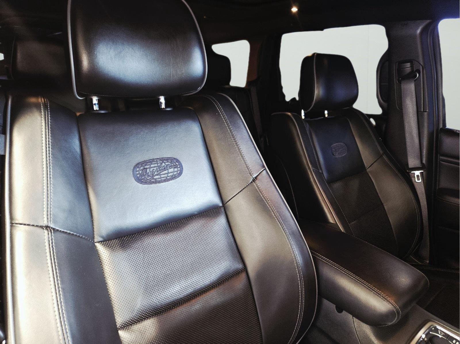 Used 2019 Diamond Black Jeep Overland image 69