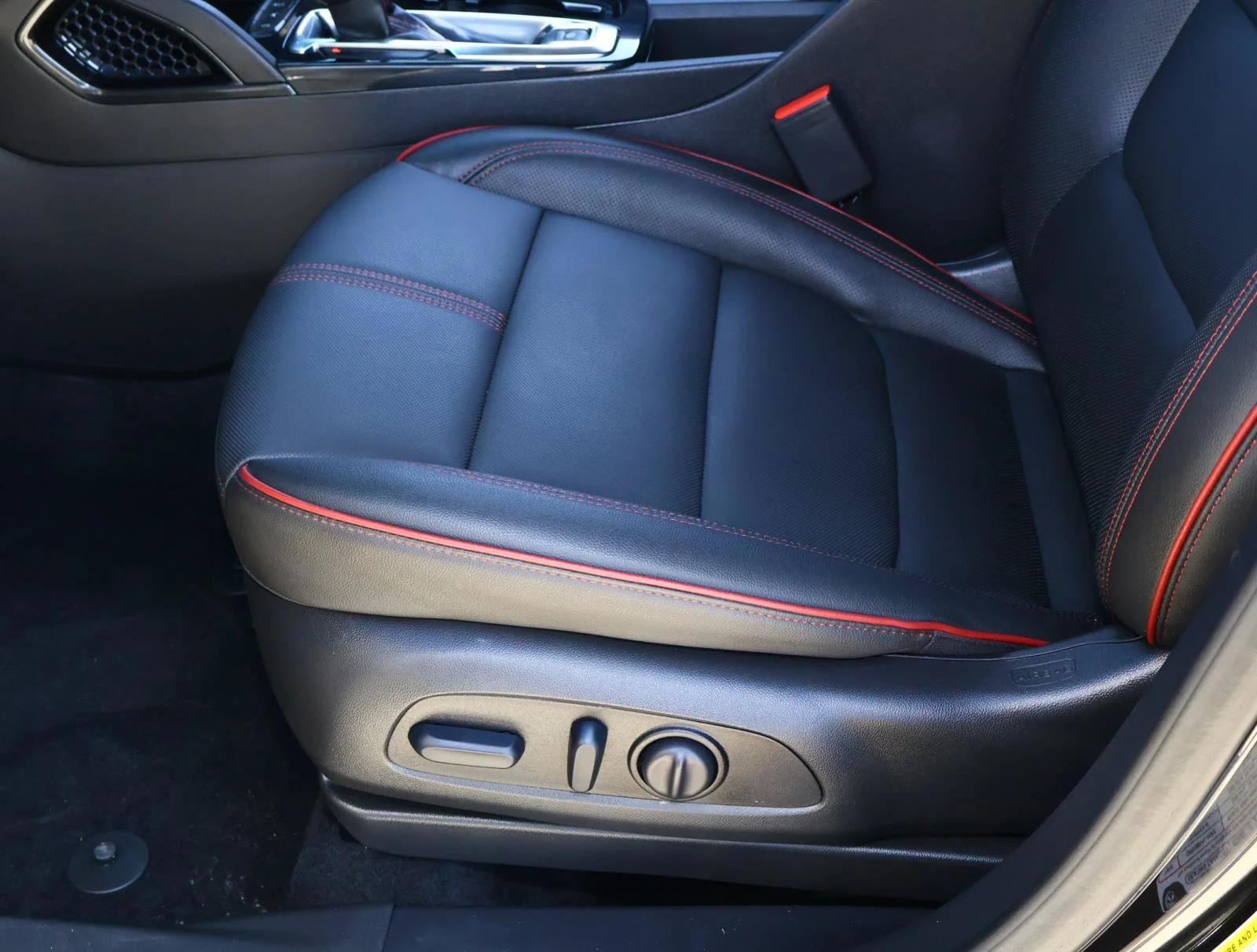 Used 2026 Mosaic Black Metallic Chevrolet RS image 13