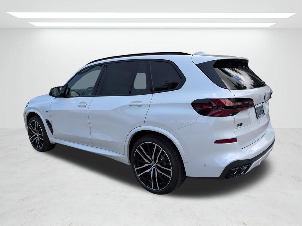 New 2026 White Metallic BMW M60i image 6