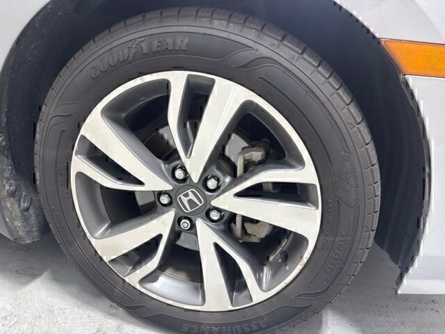 Used 2023  Honda Touring image 4