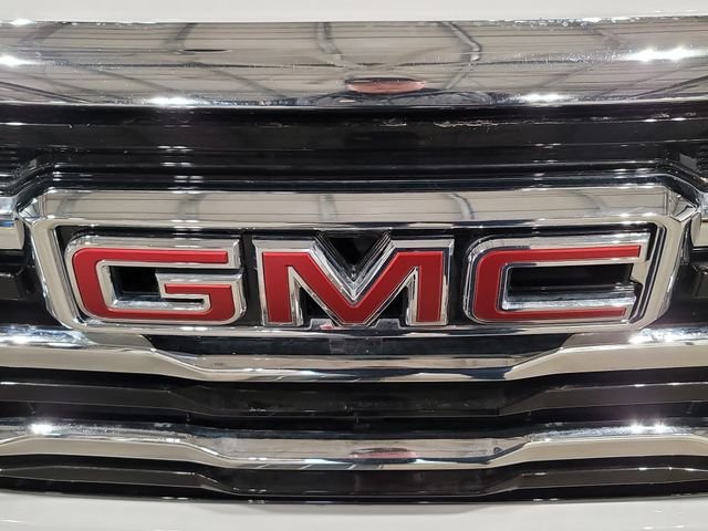 Used 2026 Summit White GMC Elevation image 18