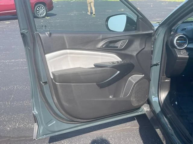 Used 2025 Cypress Gray Chevrolet LT image 12