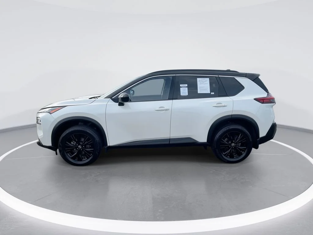 Used 2023 White Nissan SV image 5