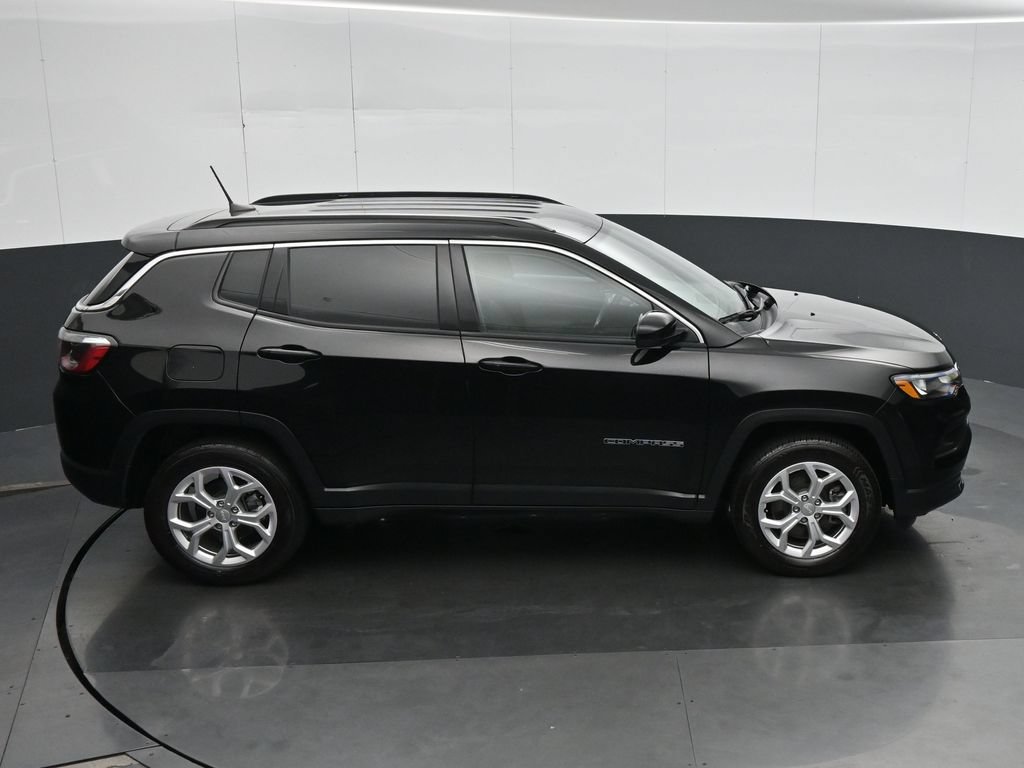 Used 2024 Black Jeep Latitude image 22