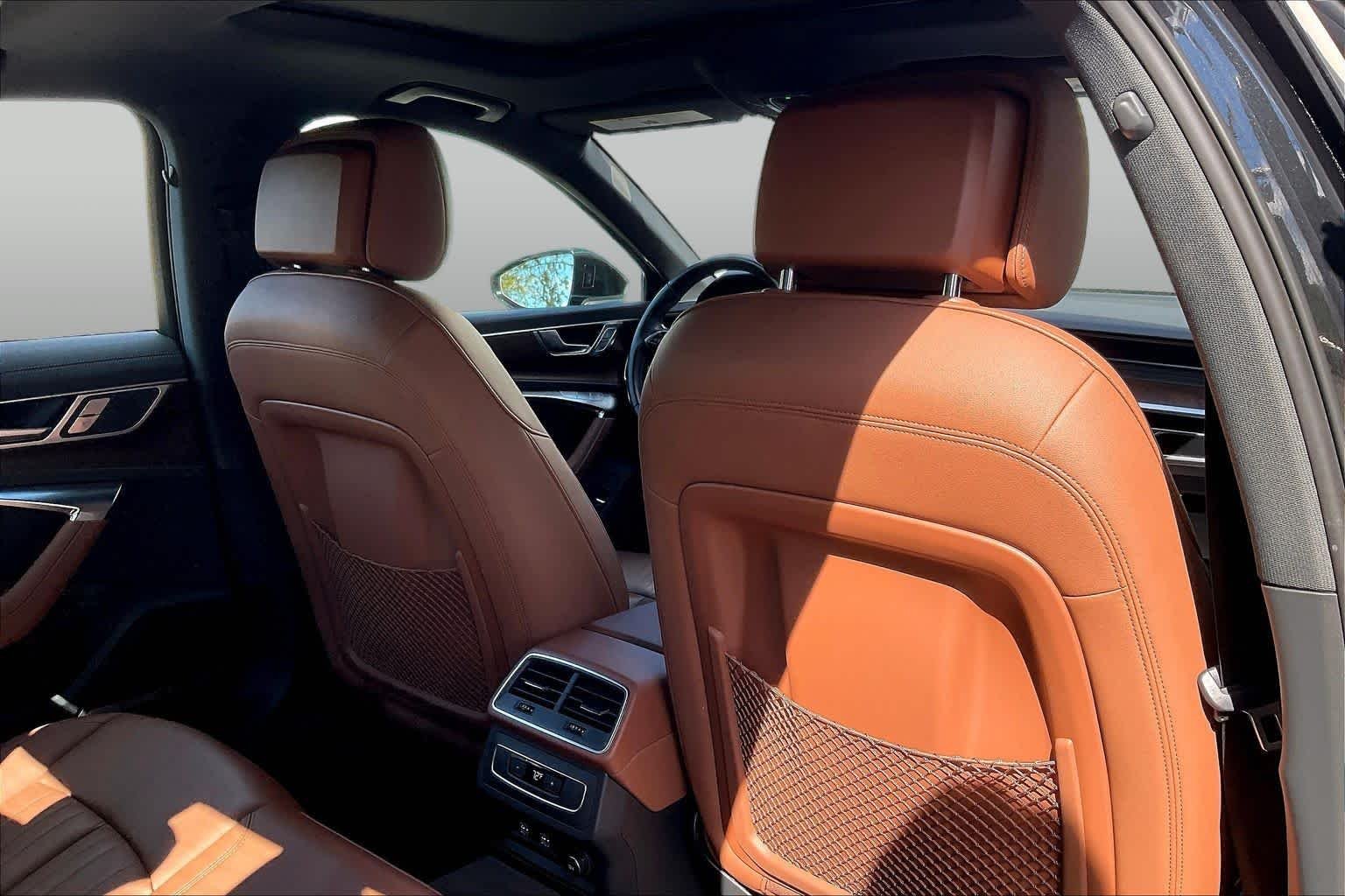 Used 2019 Mythos Black Metallic Audi Premium Plus image 20