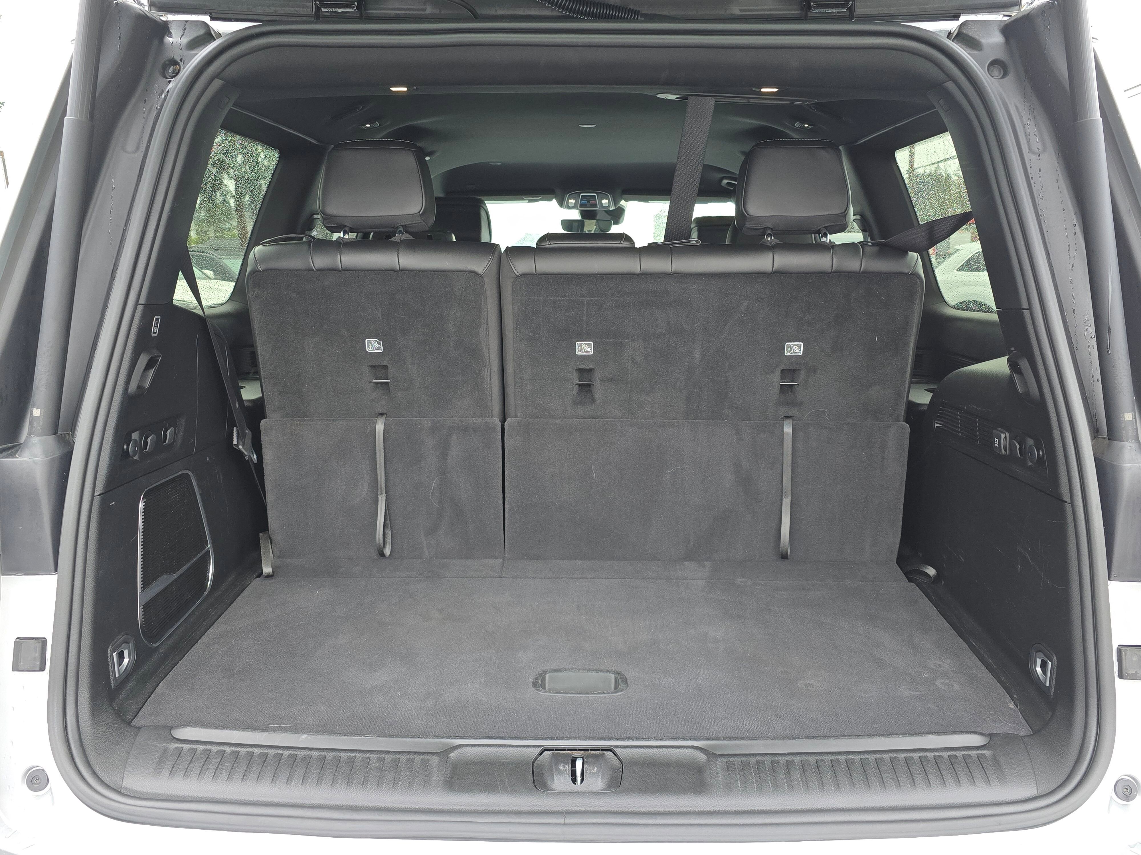 Used 2025  Jeep NA image 14