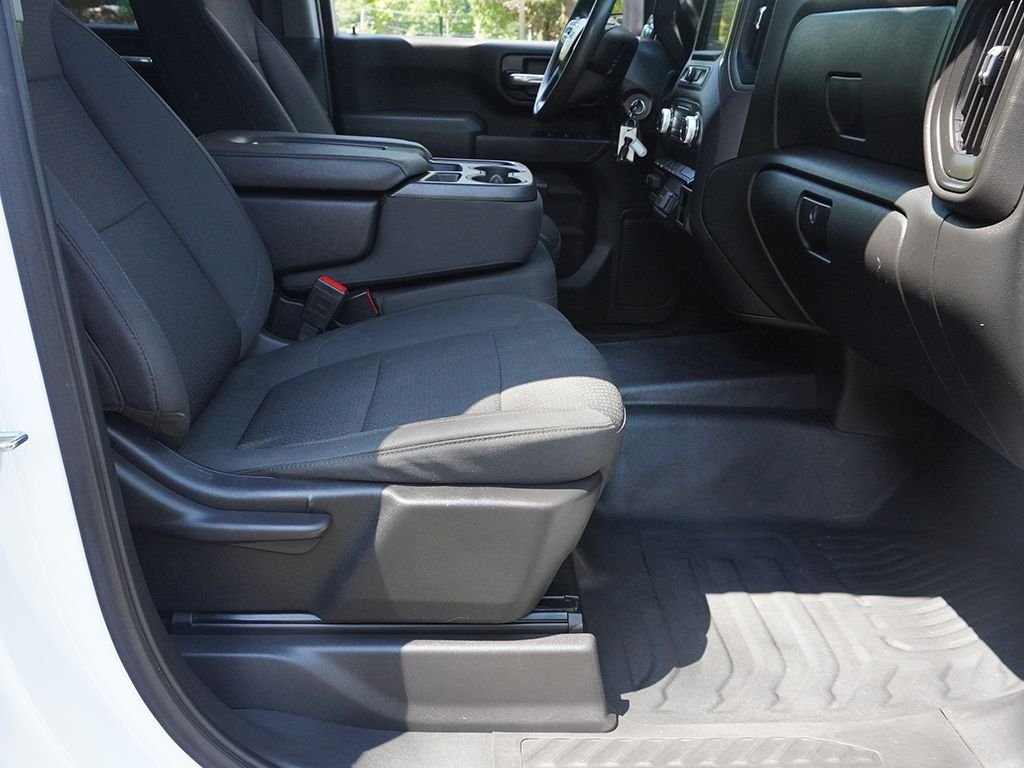 Used 2023 White GMC Pro image 22