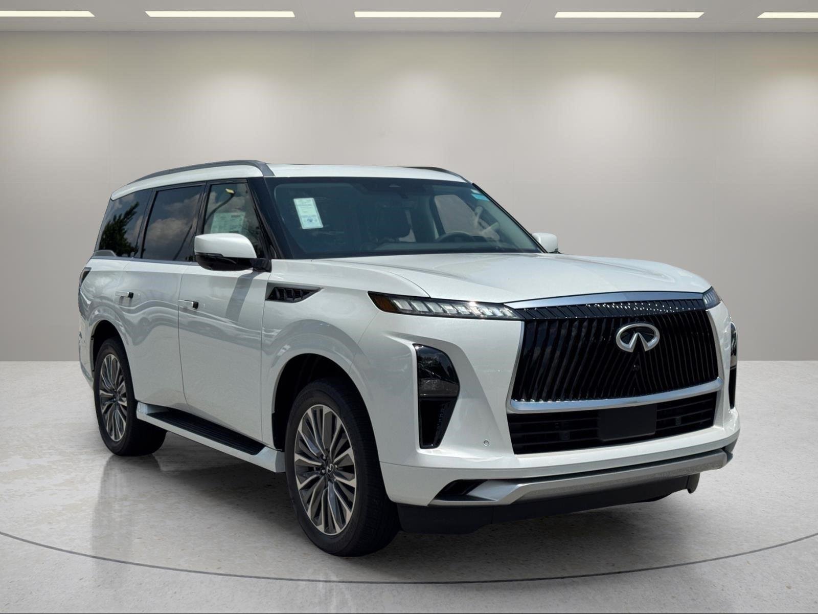 New 2027 RADIANT WHITE INFINITI Luxe 4WD image 7