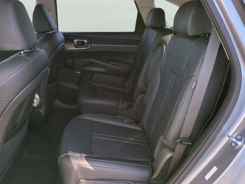 New 2026 Steel Gray Kia EX image 17