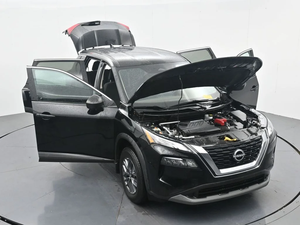 Used 2023 Black Nissan S image 37