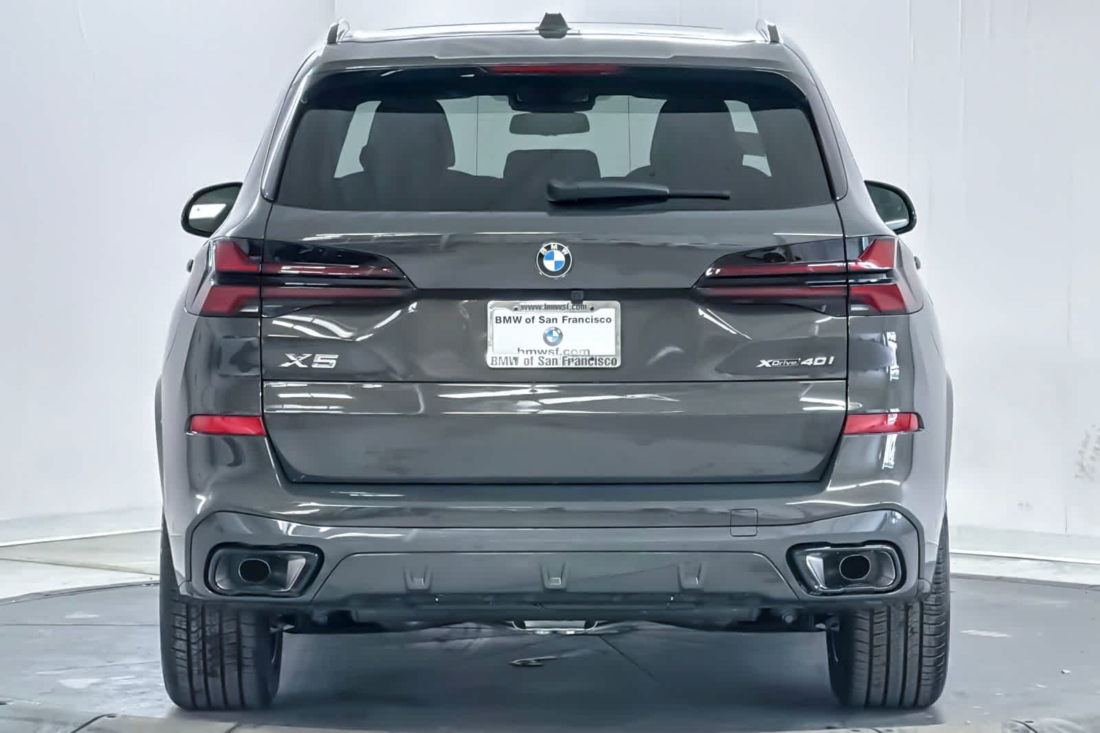 New 2026 Dravit Grey Metallic BMW xDrive40i image 7