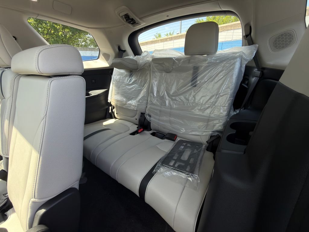 New 2026 Solar Silver Metallic Honda Touring image 21