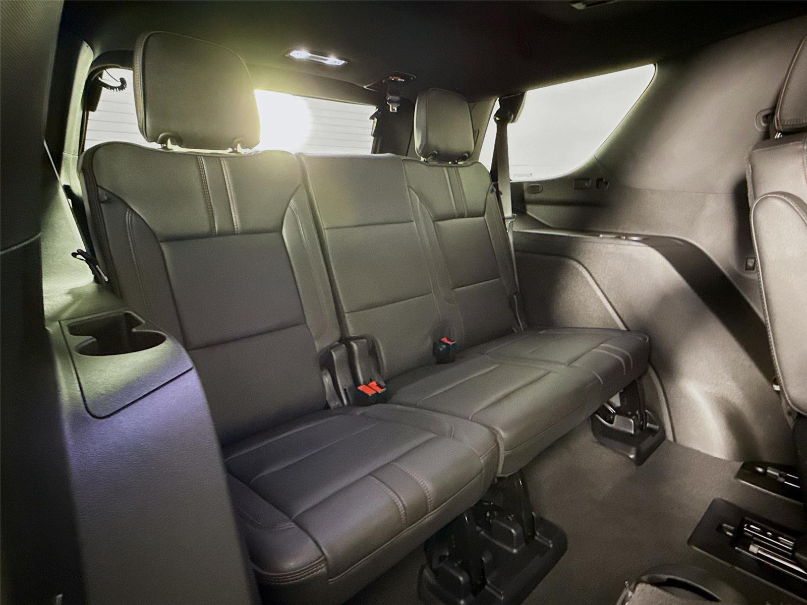 Used 2024 Summit White Chevrolet RST image 30