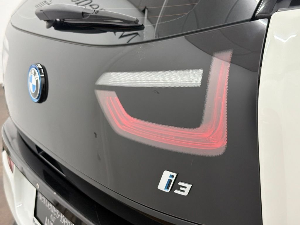 Used 2014 White BMW with Range Extender image 13