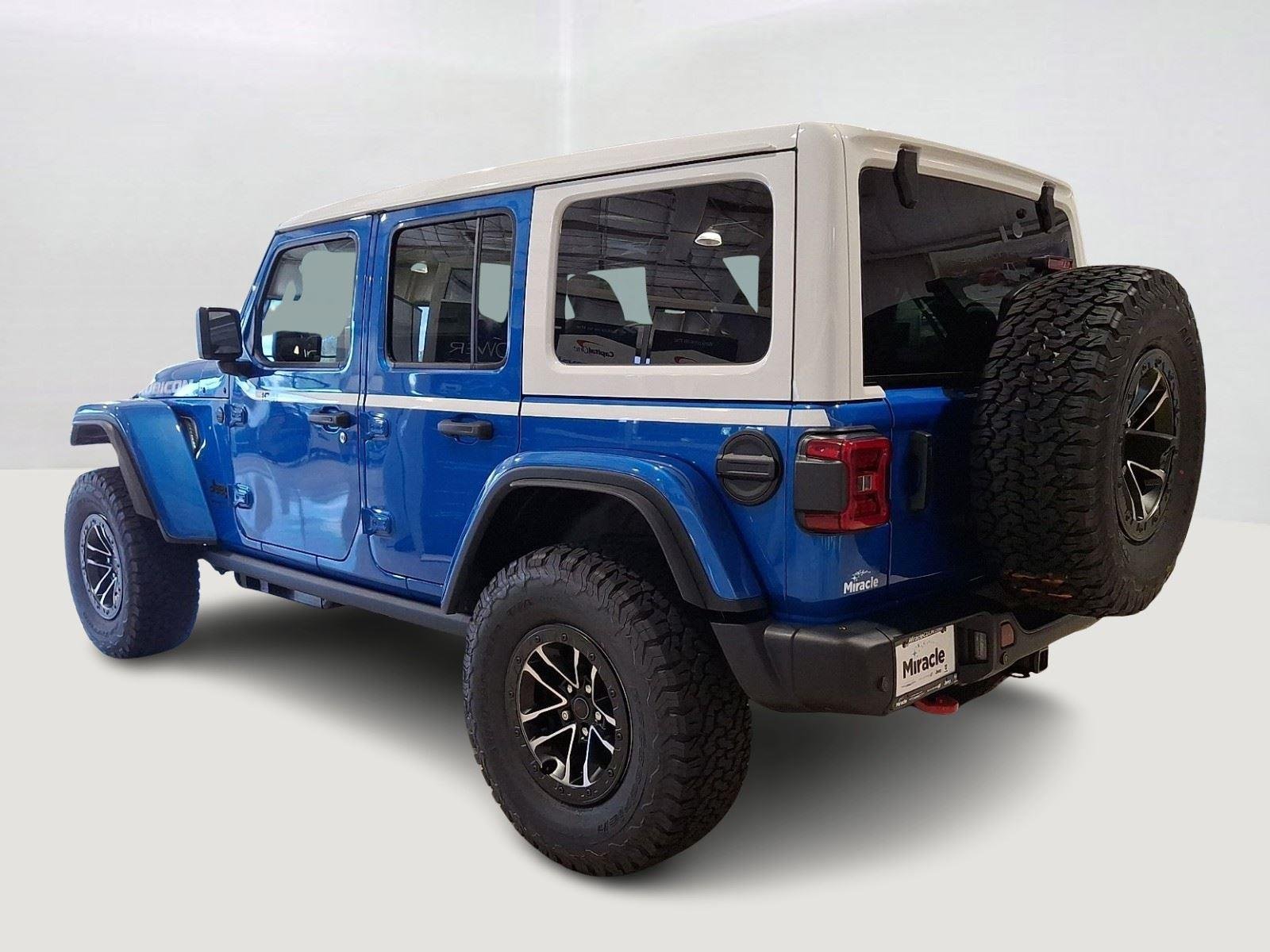 New 2026 Hydro Blue Pearl-Coat Exterior Paint Jeep Rubicon X image 5