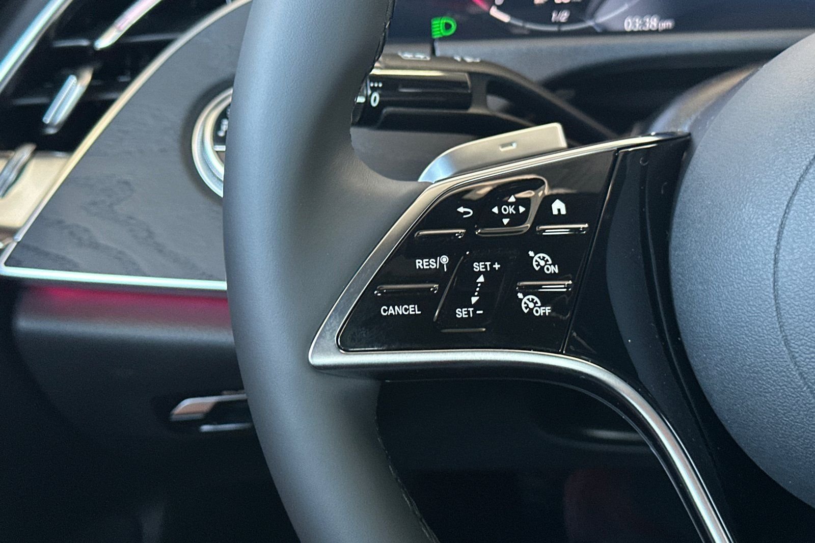 2026 Mercedes-Benz E-Class E350 - Photo 25