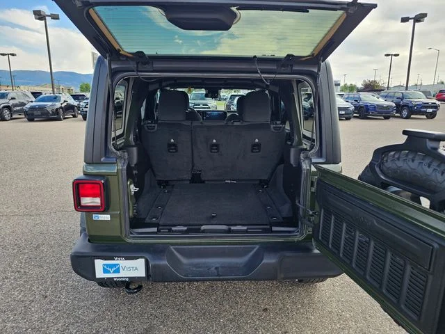 Used 2024 Green Clearcoat Jeep Sport S image 8