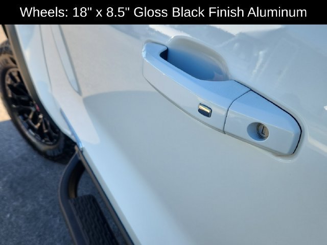 Used 2026 Summit White GMC Elevation image 21