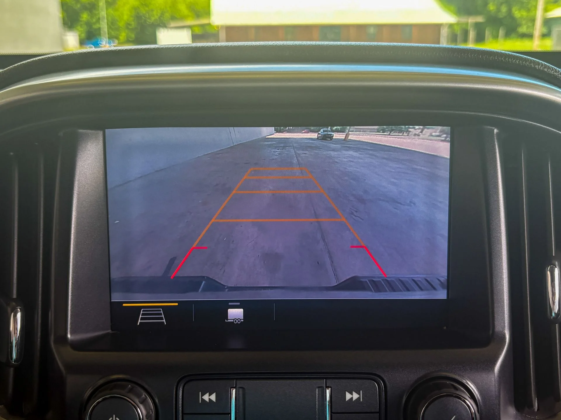 Used 2019 White Chevrolet ZR2 image 15